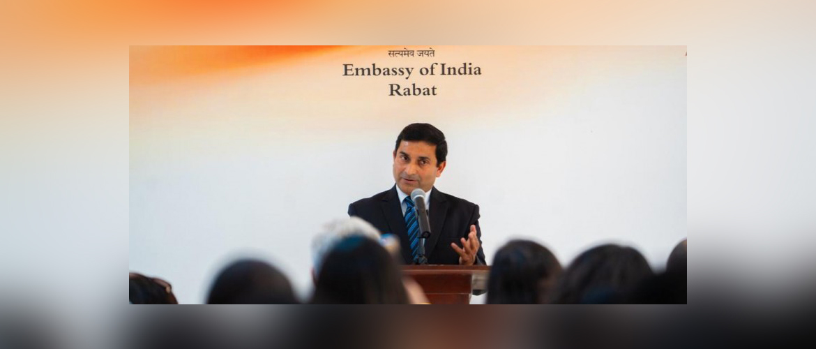  <p style="fcolor: #fff;  font-size: 15px; margin-bottom: -21px;"><b> Ambassador Rajesh Vaishnaw addressing the students of  Al Akhawayn University of Morocco on the occasion of National Youth Day.</b></p>